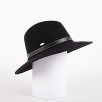 FELINA-FEDORA AVEC ATTACHE DE CUIR