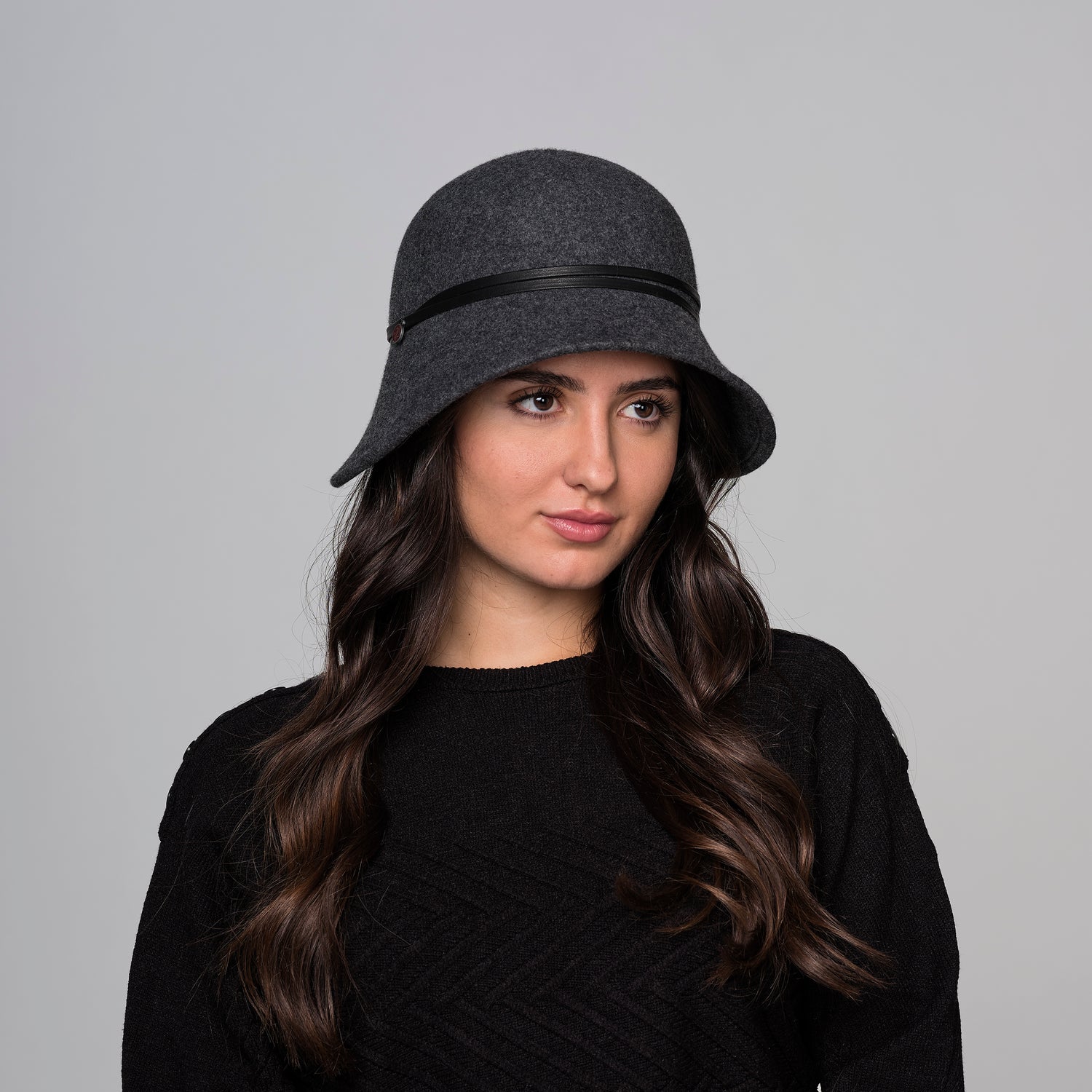 WILLOW - FELT CLOCHE