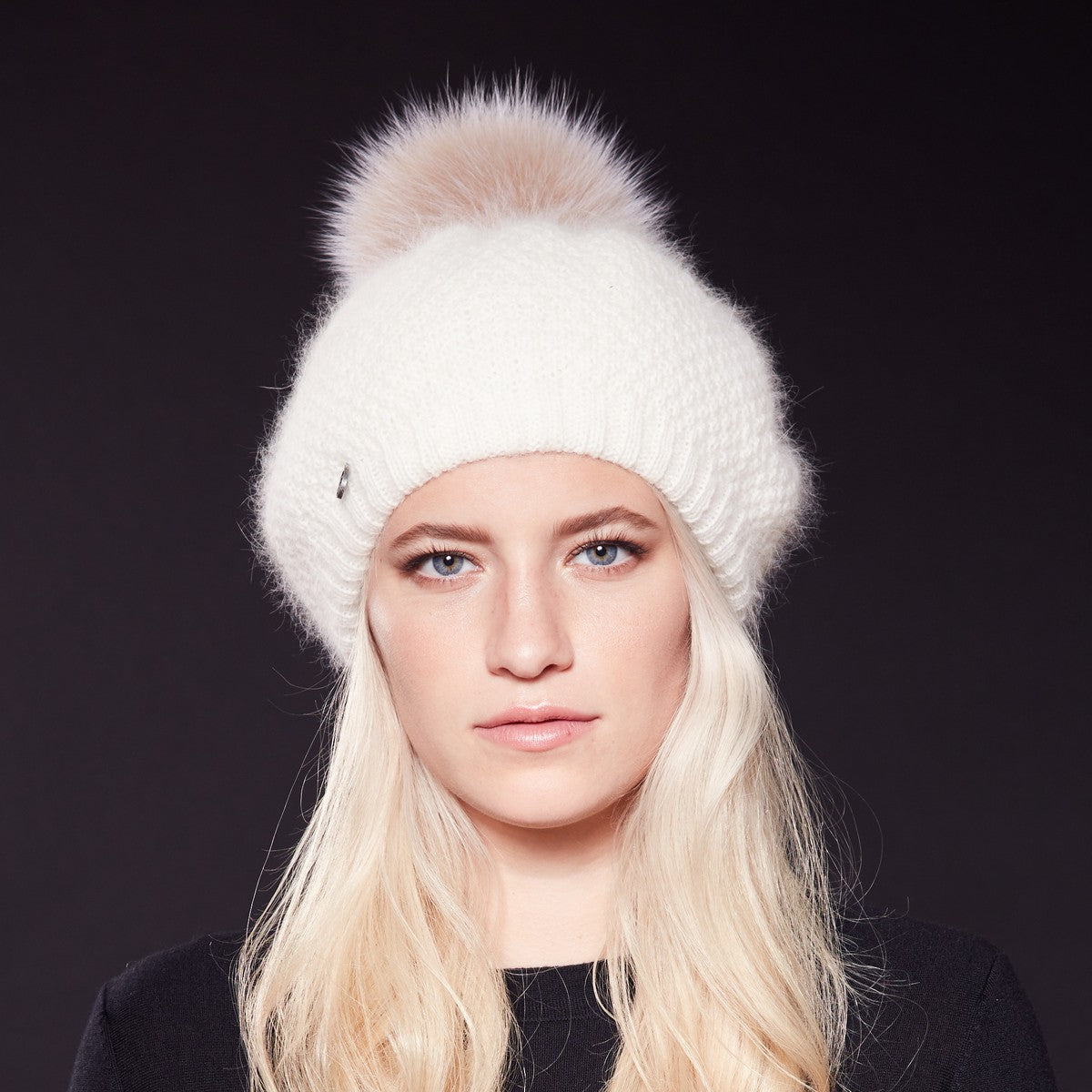VIRGINIA - BERET EN ANGORA AVEC POMPON EN FOURRURE RECYCLÉE
